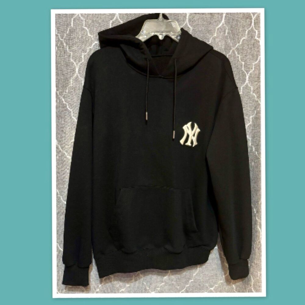 New York Yankees Black Pullover Hoodie